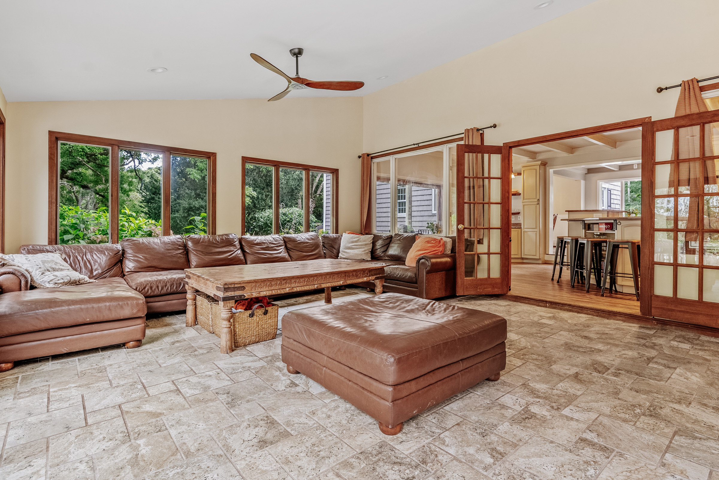 292 Meadow exterior